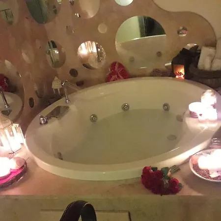 De Mauro فندق مبيت وإفطار 4*