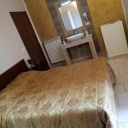 فندق مبيت وإفطار De Mauro 4*