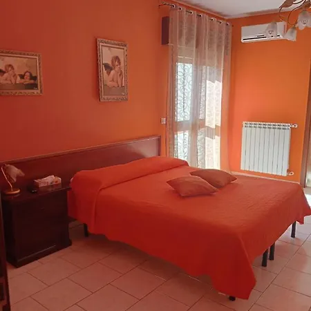 De Mauro Bed and Breakfast 4*